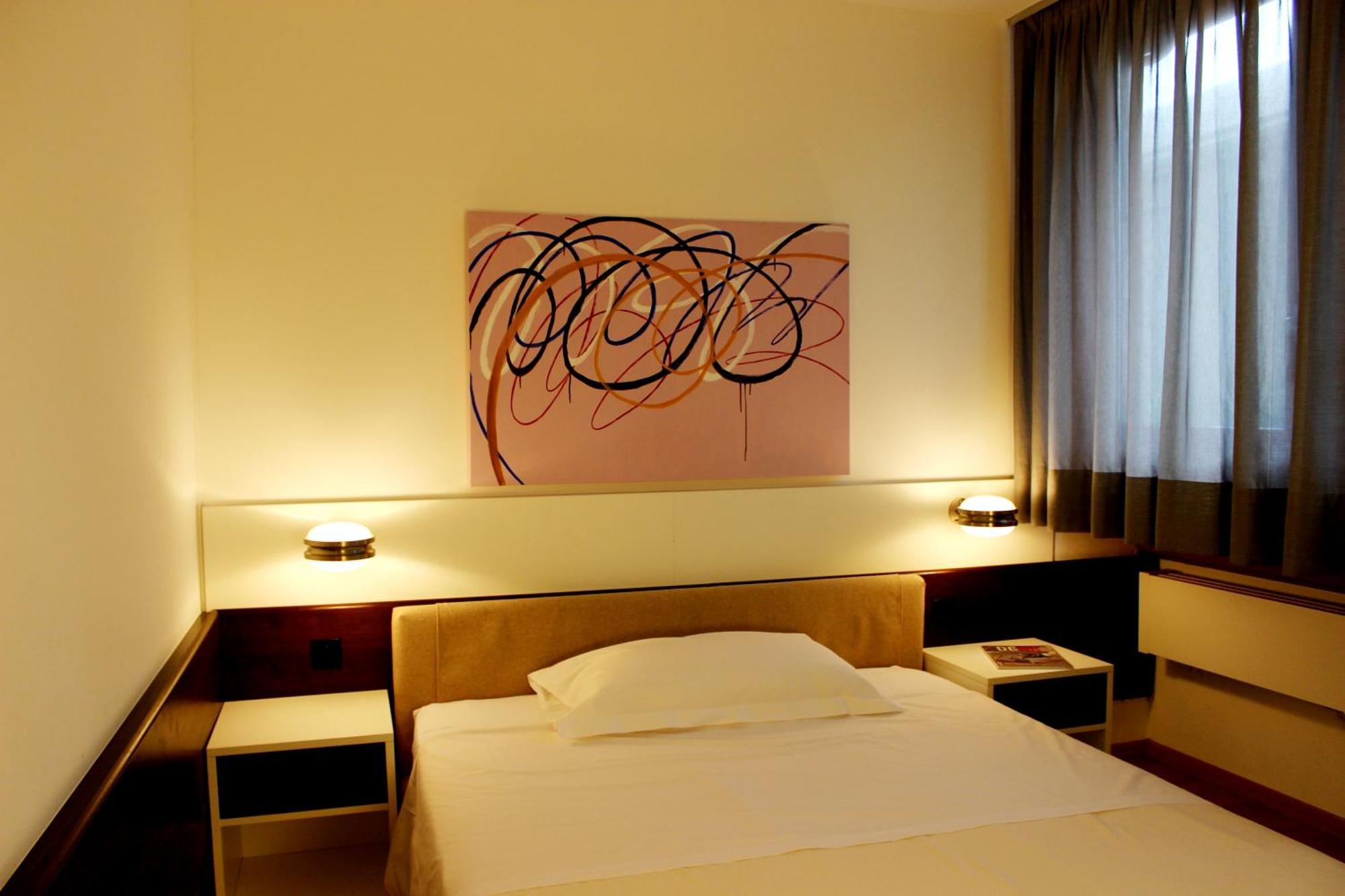 Hotel Garni Centro Chiasso Exterior foto